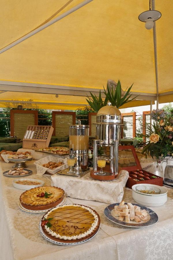 Hotel Riva Del Sole Чефалу Екстериор снимка