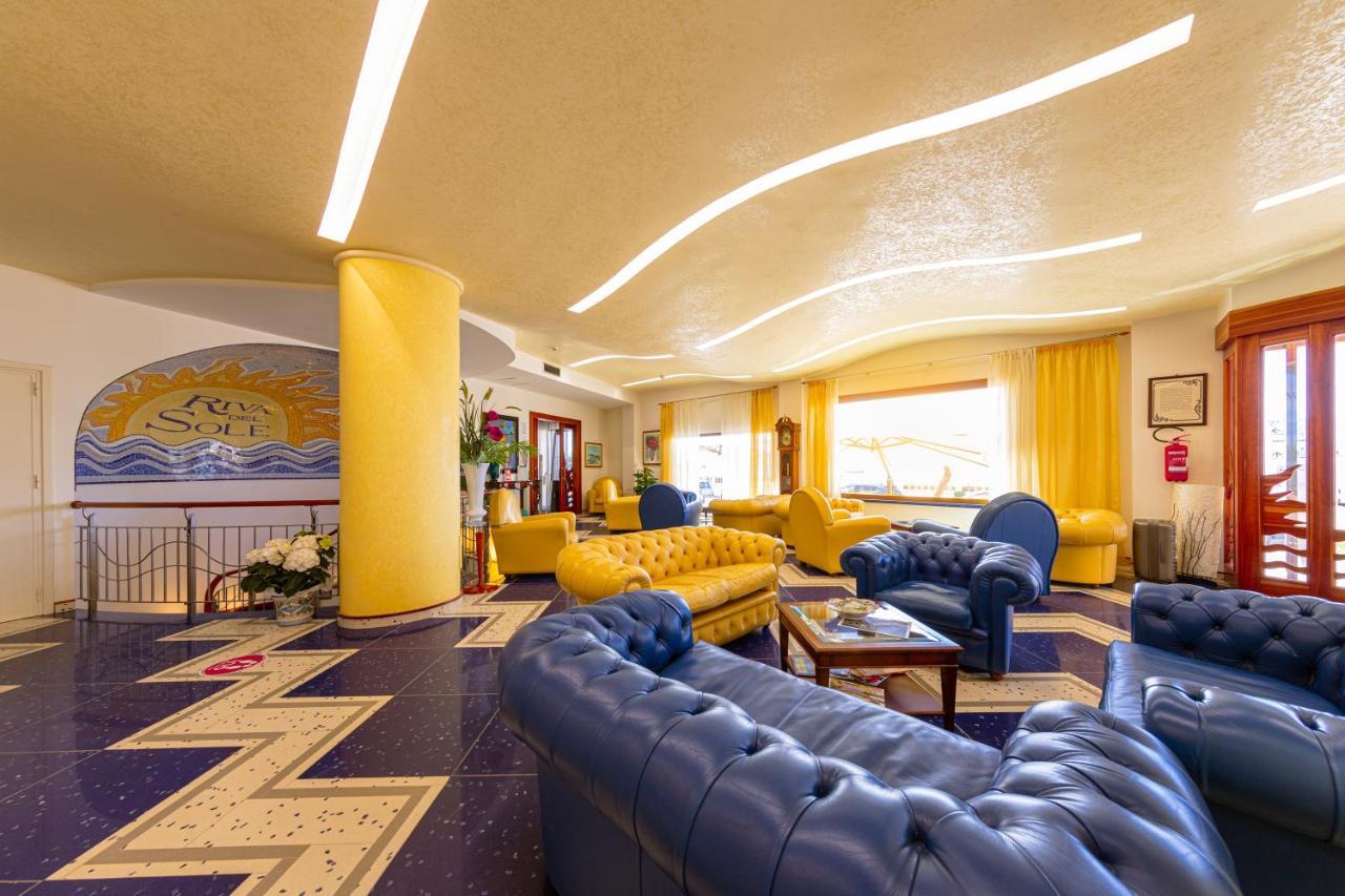 Hotel Riva Del Sole Чефалу Екстериор снимка