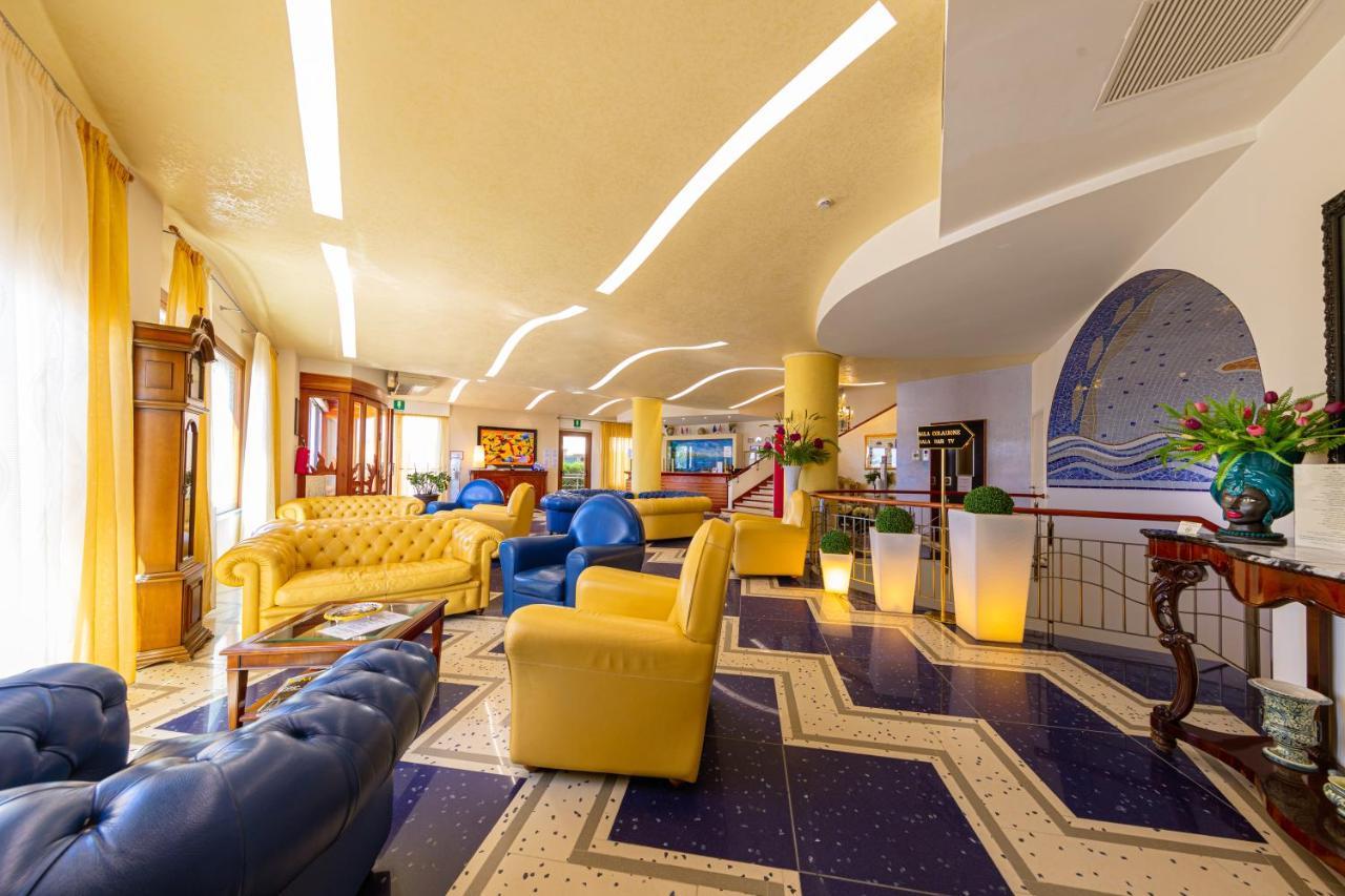 Hotel Riva Del Sole Чефалу Екстериор снимка
