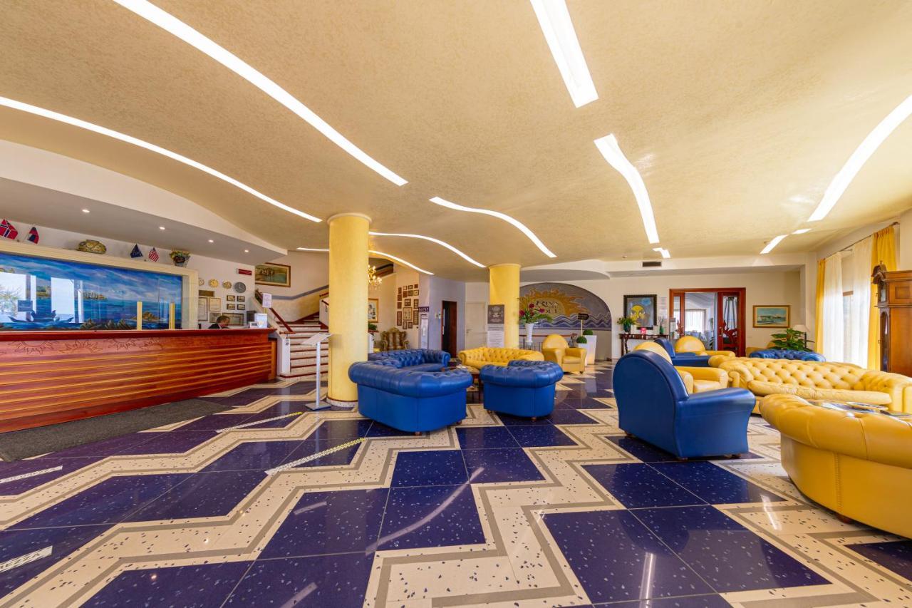 Hotel Riva Del Sole Чефалу Екстериор снимка