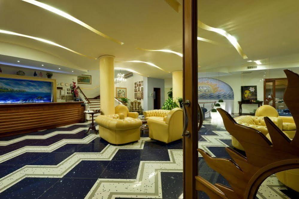 Hotel Riva Del Sole Чефалу Екстериор снимка