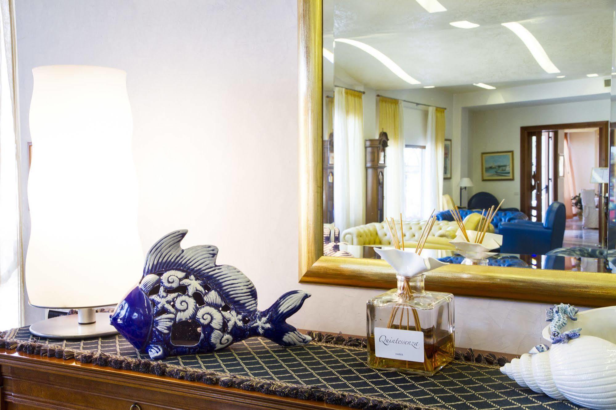 Hotel Riva Del Sole Чефалу Екстериор снимка